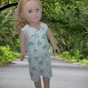 Hand Crafted White & Green Print Capris/Top w/Coordinating Purse for 18" Dolls